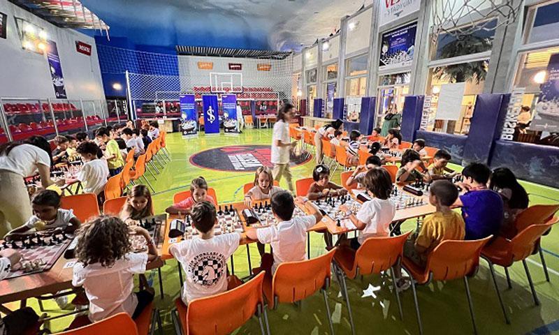 第五届传统国际象棋锦标赛在伊斯坦布尔 KidZania 拉开帷幕